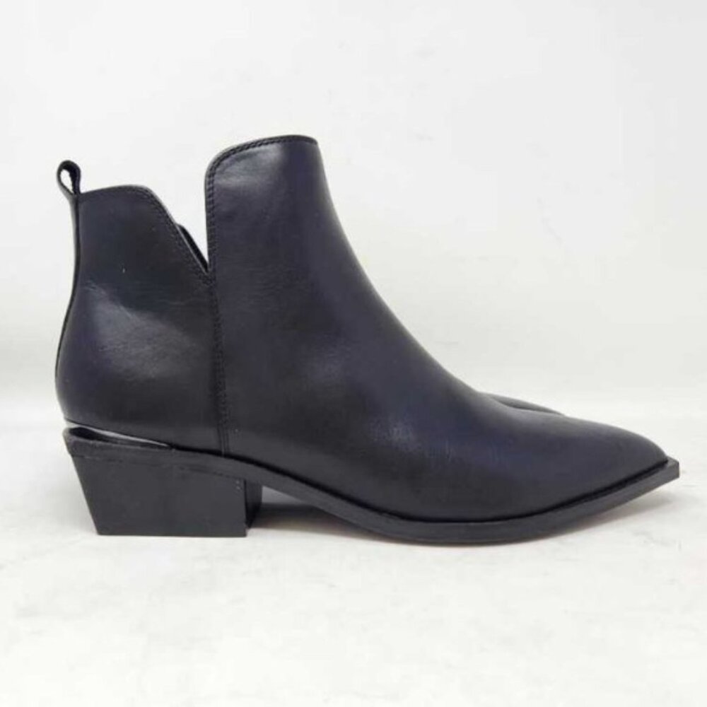 Nine West Yerly Black Leather Pointed Toe Boots (Sz 8.5)